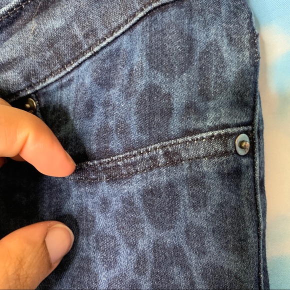 Joe’s Jeans- Cheetah Print Skinny Jeans size 12 - Picture 4 of 11
